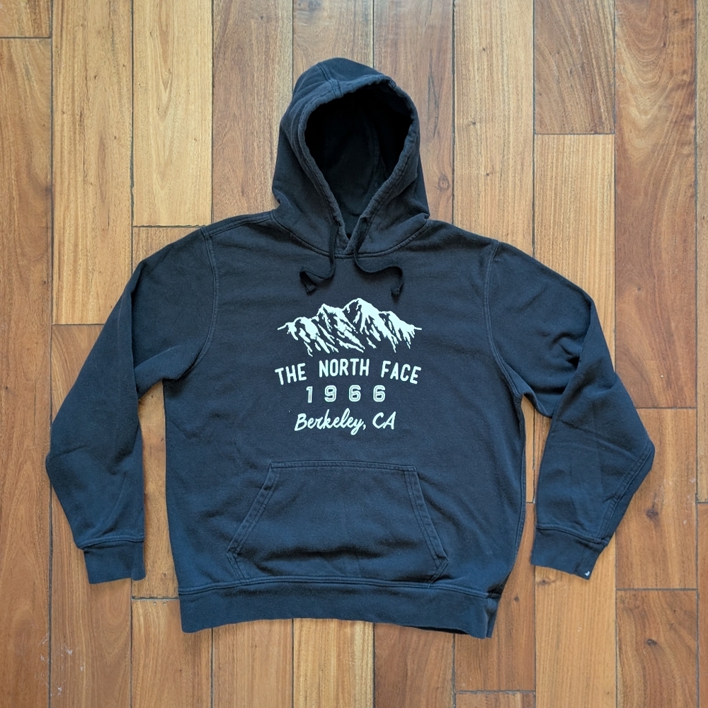 The North Face Retro Berkeley Hoodie (L)